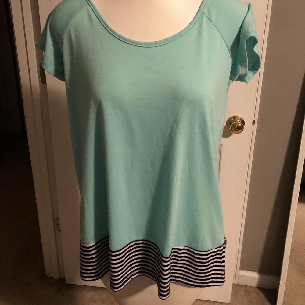 Charming Charlie Medium short sleeve shirt
